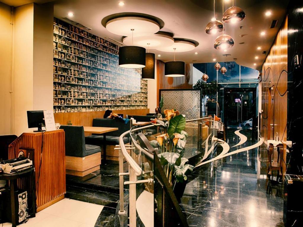 Clay Hotel Jakarta Luaran gambar