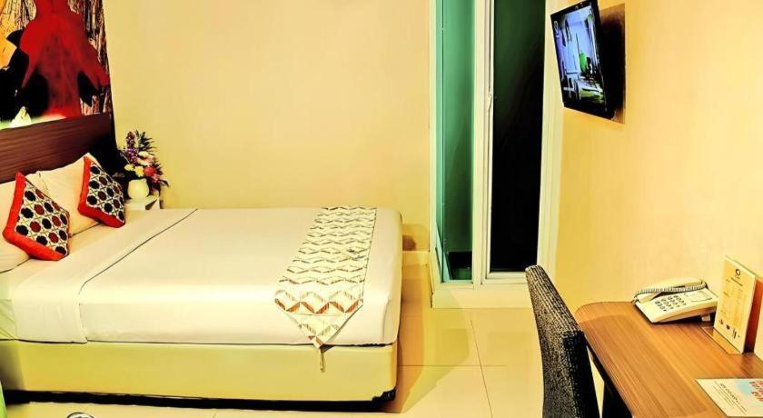 Clay Hotel Jakarta Luaran gambar