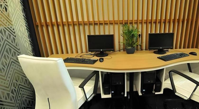 Clay Hotel Jakarta Luaran gambar