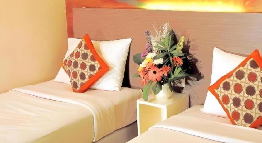 Clay Hotel Jakarta Luaran gambar